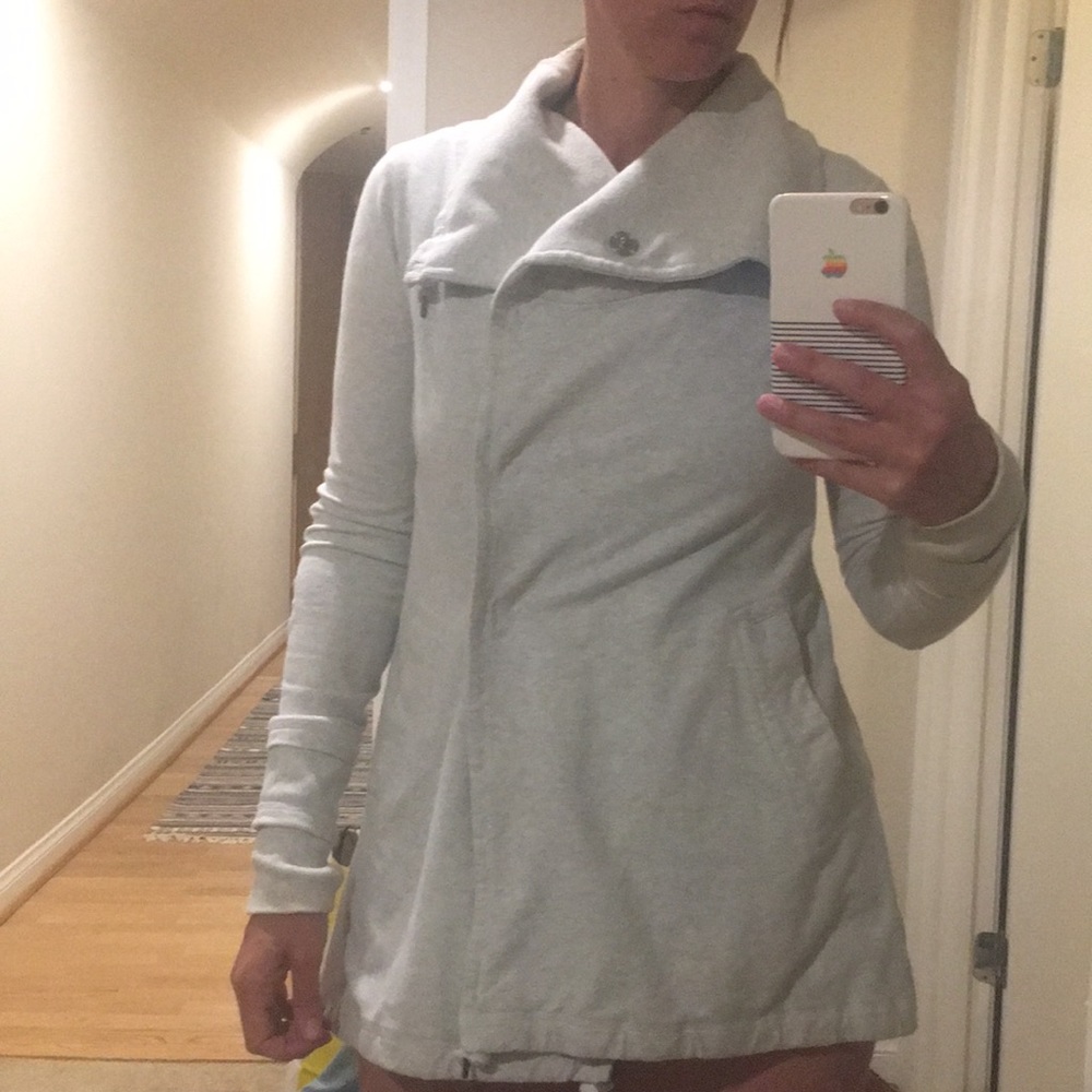 Lululemon grey gratitude wrap jacket